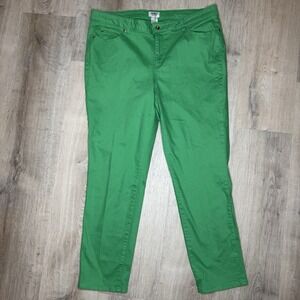 Women's Monroe And Main Green Crop Pants 18W